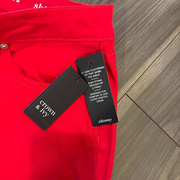 Crown & Ivy Women's Red Skinny Super Stretch Ankle Pants ~ 12 ~ NWT ~ Christmas - Picture 3 of 5